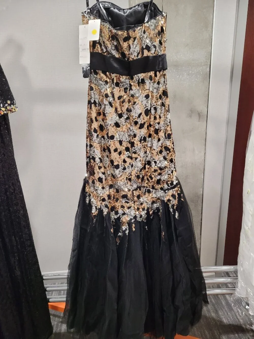 Rachel Allan/Party Time Princess Collection 2672 Size 6 Black and Gold Prom Dres - Picture 5 of 6